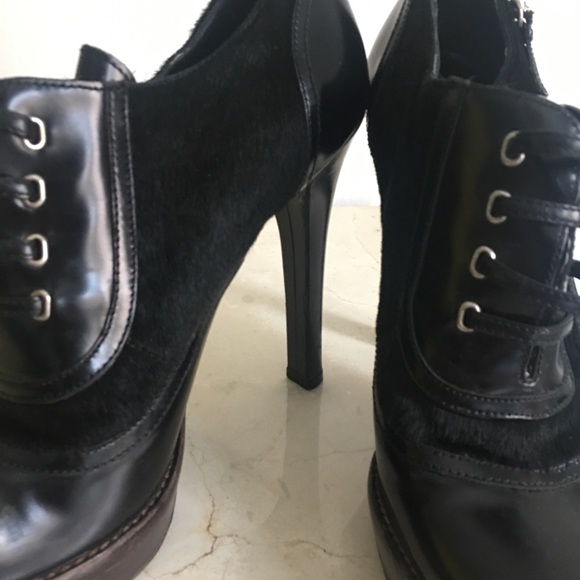 Vintage Gucci Bootie Heel - Picture 3 of 4